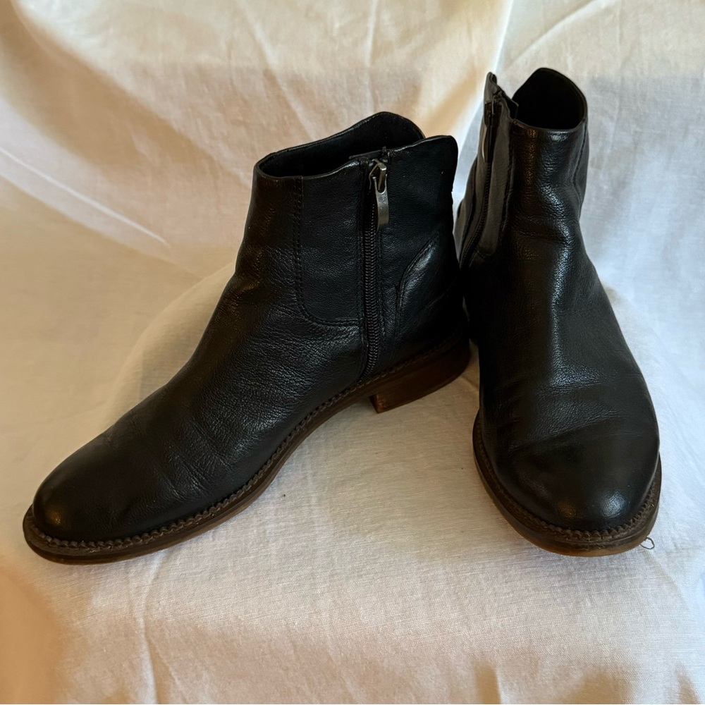 Franco Sarto Black Ankle Boots Sleek Design